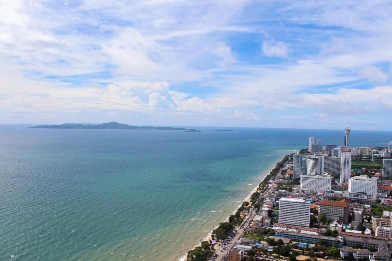 The Astra Sky River Apartment Pantai Jomtien Bagian luar foto